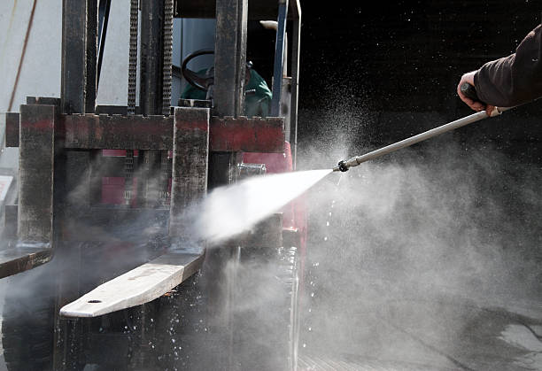 Why Choose Our Certified Pressure Washing Experts for Your Project Needs in Claremont, CA?